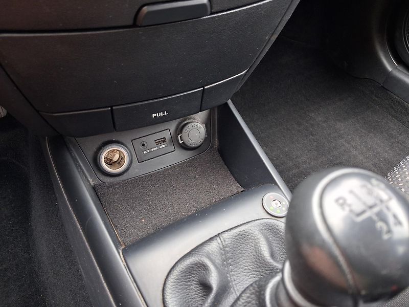 Hyundai i30 (2009) 1,4i  LPG  KLIMA  2x KOLA  - fotka 25 z 33