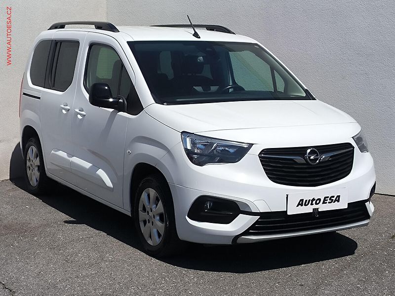 Opel Combo (2022) 1.5CDTi, 1.maj,ČR, Elegance - fotografie inzerátu