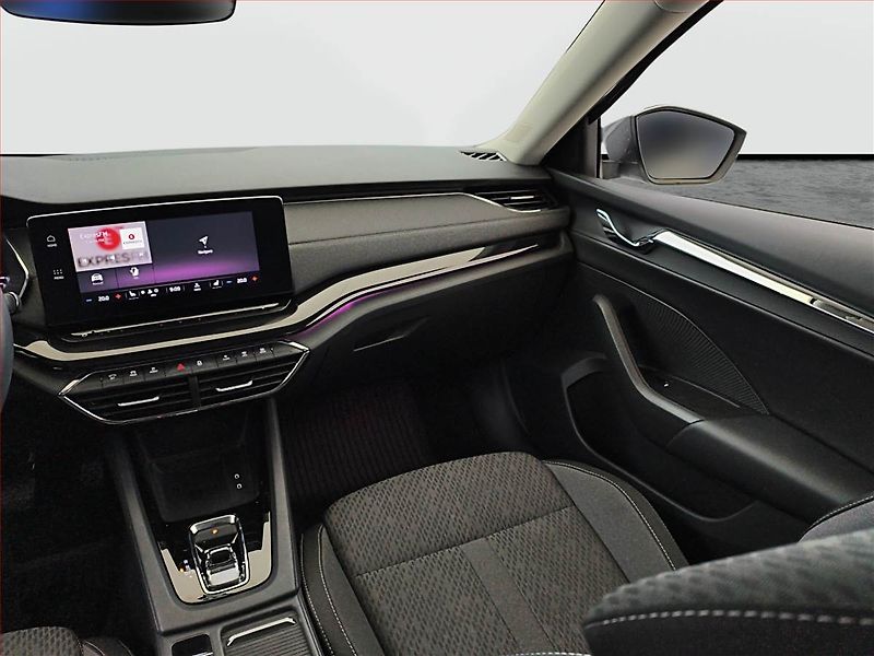 Škoda Octavia (2023) 2.0 TDI, Automat, ČR,1.maj - fotka 8 z 18