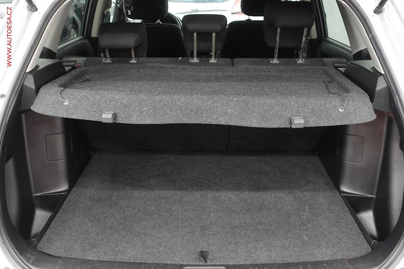 Suzuki Vitara (2016) 1.6 DDiS 4x4, AC, TZ, navi - fotka 7 z 25