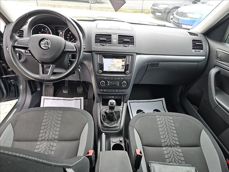 Škoda Yeti 1,4 TSi 90KW Adventure NAVI TZ - fotka 23 z 44