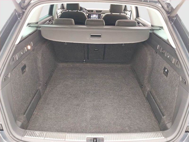 Škoda Superb (2018) 2.0 TDI, Automat, Navi - fotka 14 z 23
