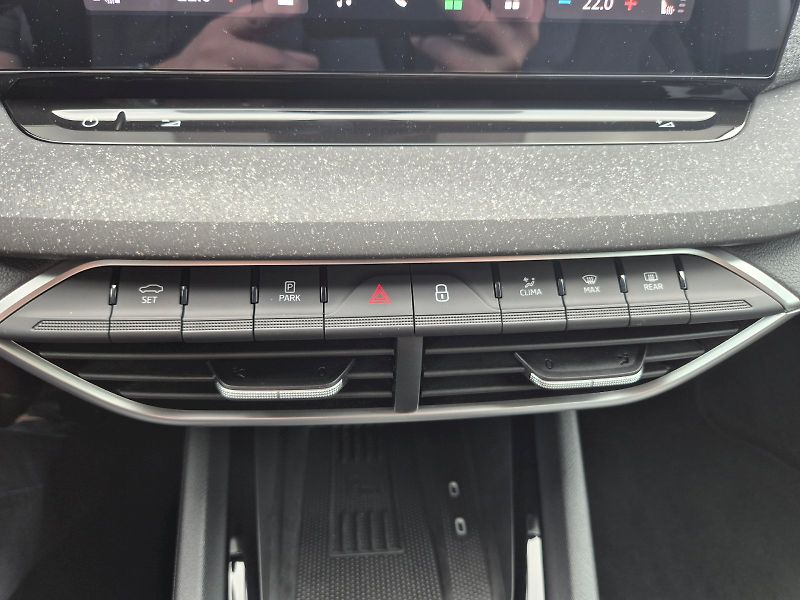 Škoda Octavia (2025) kombi Top Selection 1.5 TSI 11 - fotka 26 z 36