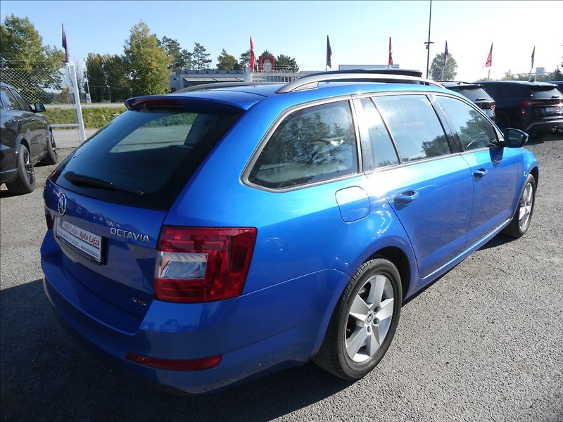 Škoda Octavia 1,6 TDi 77kW 4x4 serviska - fotka 9 z 45