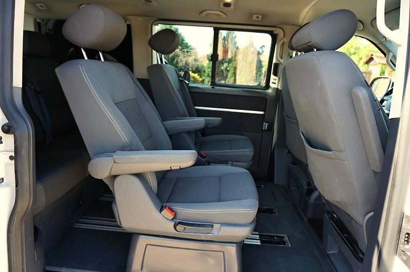 Volkswagen Multivan (2012) 2,0 BI-TDI 132 kW - fotka 15 z 42