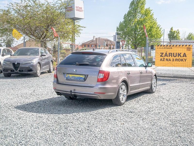 Škoda Superb (2013) ČR 2.0TDI 125KW man – NAVIGACE - fotka 5 z 46