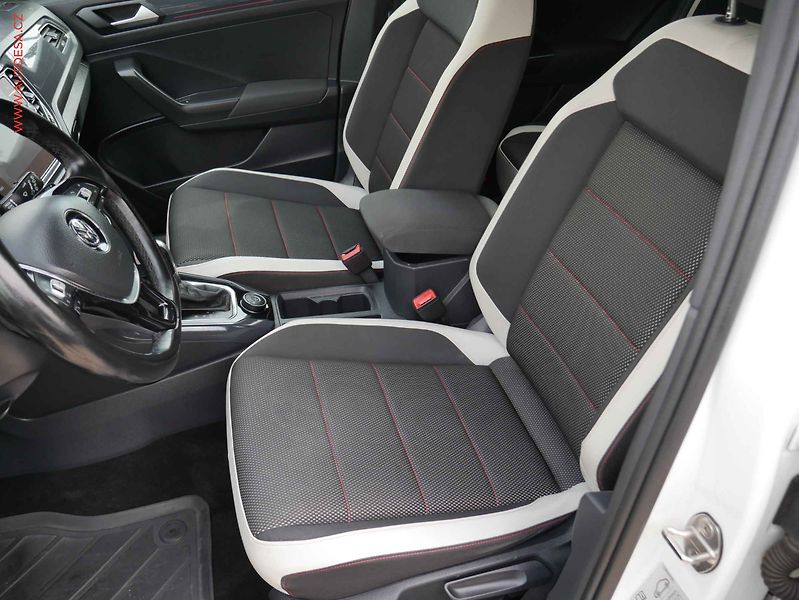 Volkswagen T-Roc (2018) 2.0 TSi 4x4, DSG, LED, navi - fotka 9 z 18