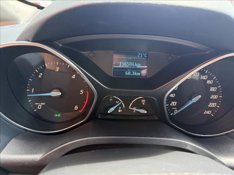 Ford C-MAX 1,6 TDCi  TITANIUM - fotka 12 z 28