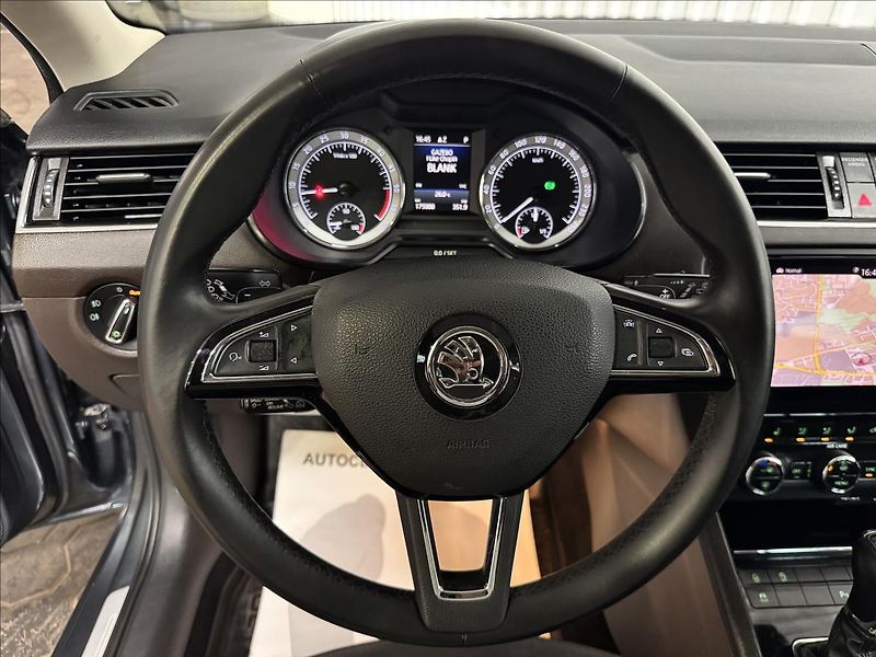 Škoda Octavia 2.0TDI 135kW 4x4 DSG L&K - fotka 16 z 44