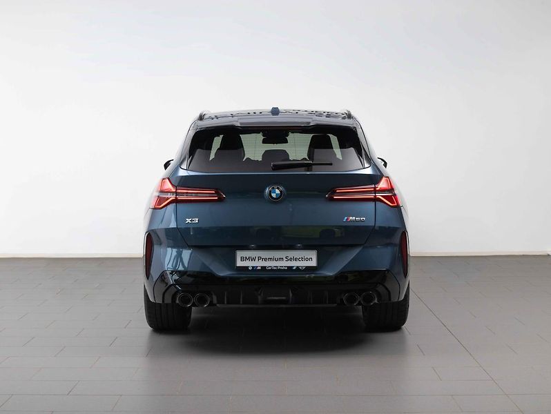 BMW X3 M50 xDrive - fotka 4 z 22