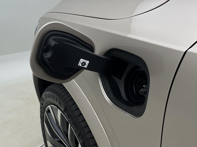 Volvo XC90 (2026) T8 AWD Plug-in DARK PLUS 7m - fotka 18 z 66