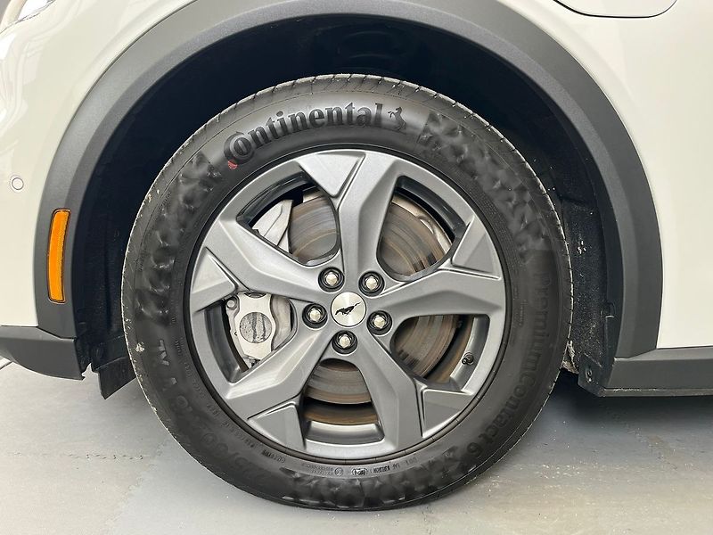 Ford Mustang Mach-E SoH 94,5 %, po servisní prohlí - fotka 44 z 68