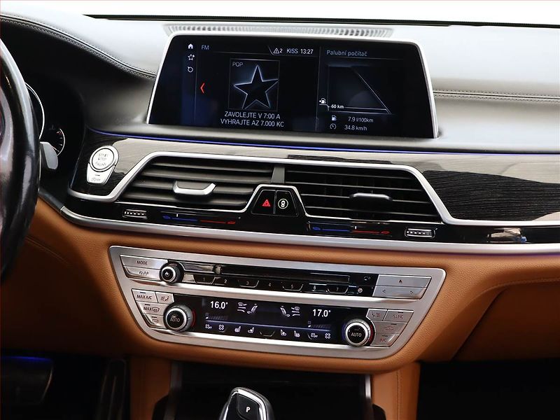 BMW Řada 7 (2019) M Paket 730d - fotka 10 z 22