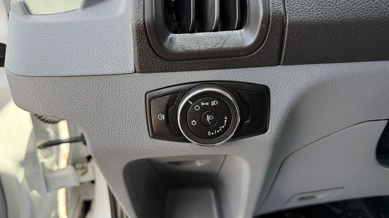 Ford Transit Courier (2018) 2.0TDCi 77kW *L3*9míst* - fotka 10 z 21