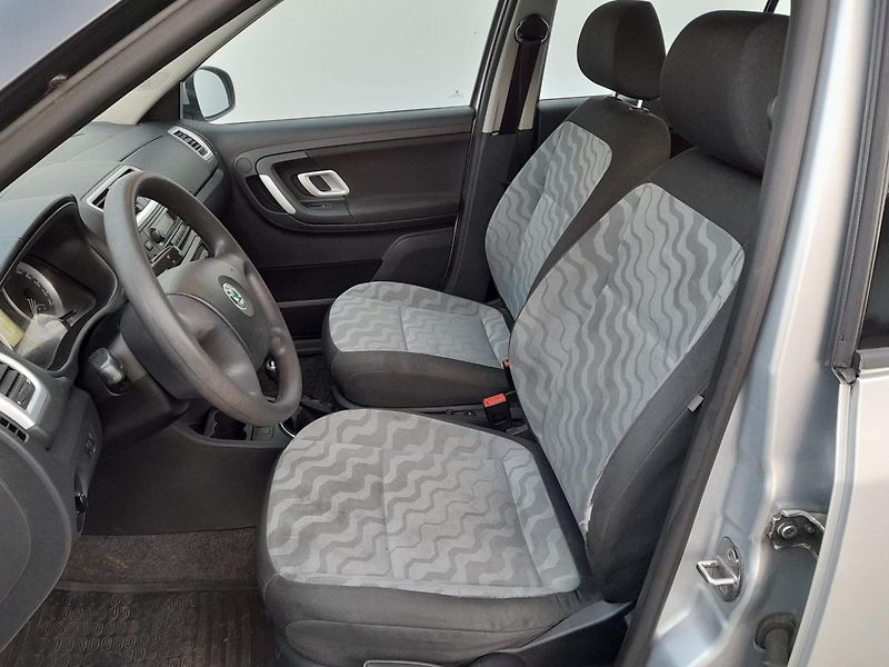 Škoda Fabia Combi Ambiente 1,2HTP 51kW - fotka 12 z 20