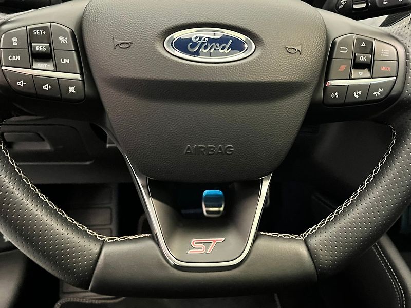 Ford Focus 2,0 ST Styling-Paket Performan - fotka 13 z 57