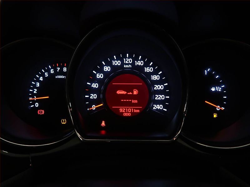 Kia Ceed (2014) 1.6 GDI, Navi, Tempomat - fotka 11 z 14
