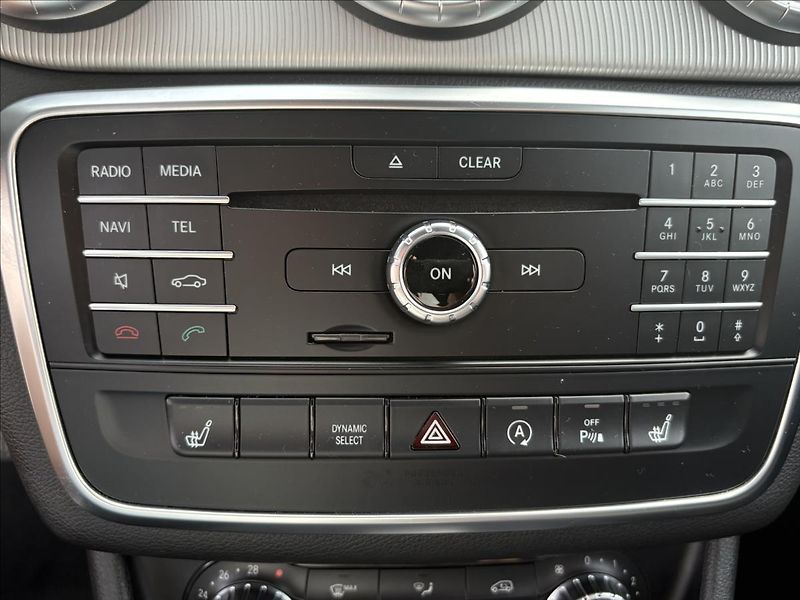 Mercedes-Benz CLA 2,2 220d 130kW,Bi-Xen,Kamera - fotka 12 z 35