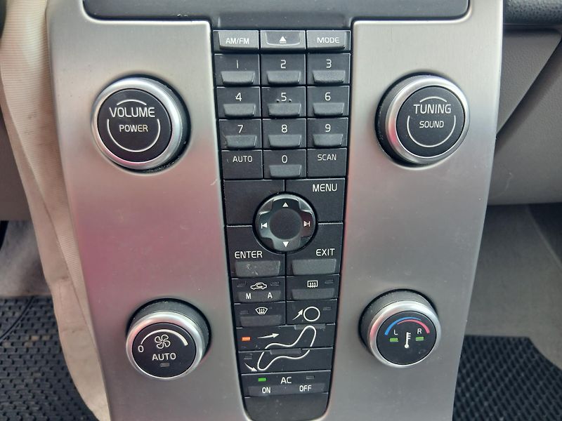 Volvo C30 2.0D DIGI AC - fotka 24 z 32