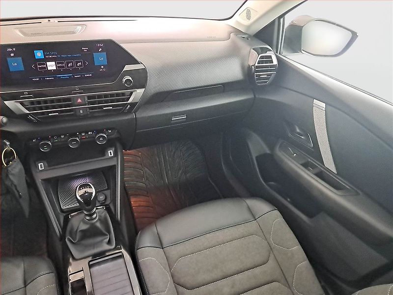Citroën C4 (2021) 1.2 PureTech, ČR,1.maj - fotka 8 z 21