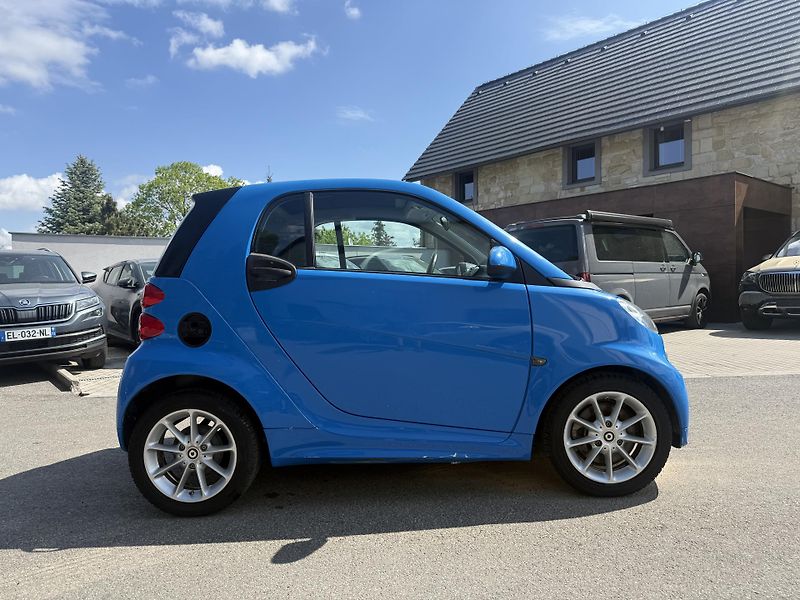 Smart Fortwo Electric - fotka 7 z 16