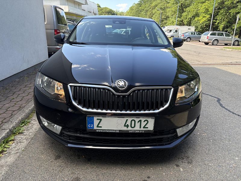 Škoda Octavia (2013) 1.4 TSI Ambition - fotka 2 z 28