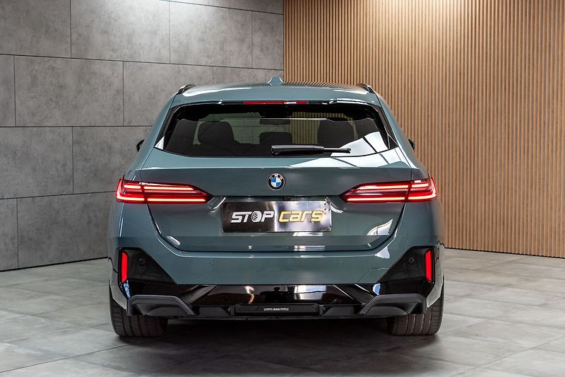 BMW Řada 5 540d xDrive ///M*ZÁRUKA*ČR 1.M - fotka 5 z 51