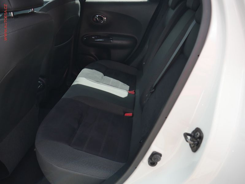 Nissan Juke (2017) 1.6i, ČR, AT - fotka 10 z 22