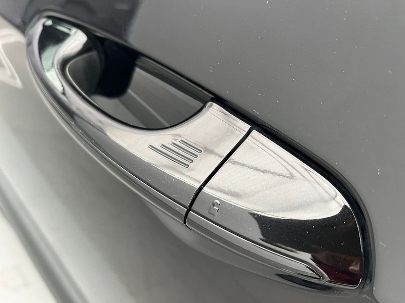 Ford S-MAX 2.5 HEV ST-Line 7 míst - fotka 46 z 65