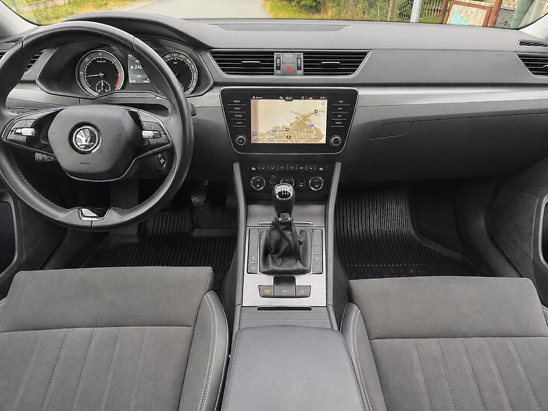 Škoda Superb (2021) 2.0TDI STYLE+ ACC NAVI LED ČR - fotka 10 z 27