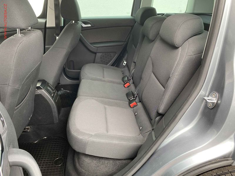 Škoda Yeti (2012) 1.4 TSi, Ambition - fotka 10 z 17