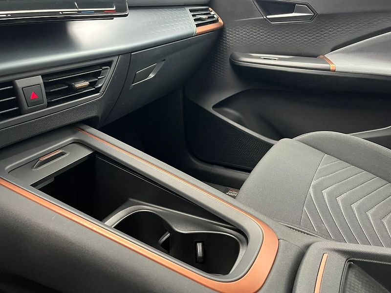 Cupra Born 170kW/77kWh e-Boost 91.6 % SoH - fotka 31 z 70