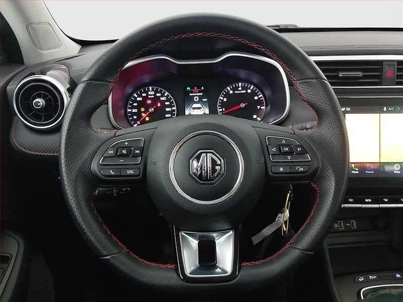 MG ZS (2023) 1.5, Serv.kniha - fotka 16 z 17