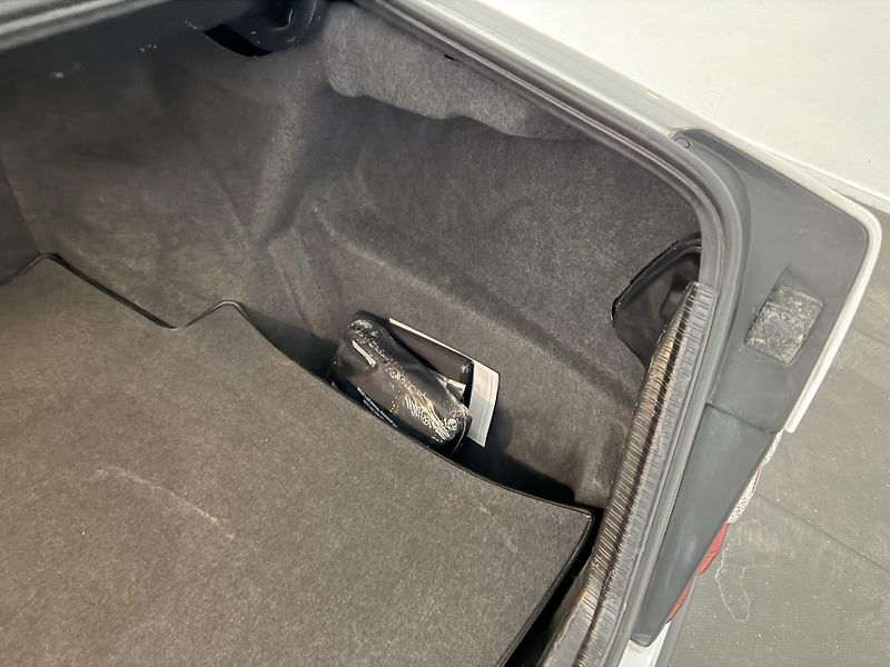 Mercedes-Benz Třídy E (1991) 2.3 , AT ,SERVIS DOLOŽEN! - fotka 18 z 34