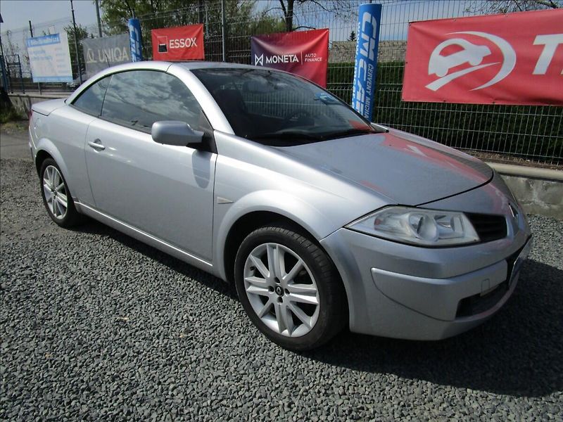 Renault Mégane 2.0T 16V, Cabrio - fotka 31 z 47