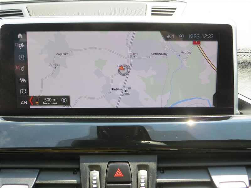 BMW X1 1,5 i sDrive AUT LED Navi ČR - fotka 19 z 27