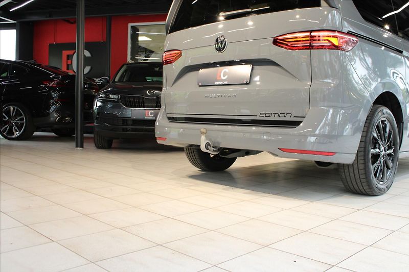 Volkswagen Multivan TDi DSG Edition ACC/NezTop/Har - fotka 29 z 32