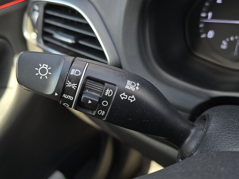 Hyundai i30 (2023) Comfort 1.5i 81kw, serv. kniha - fotka 12 z 24