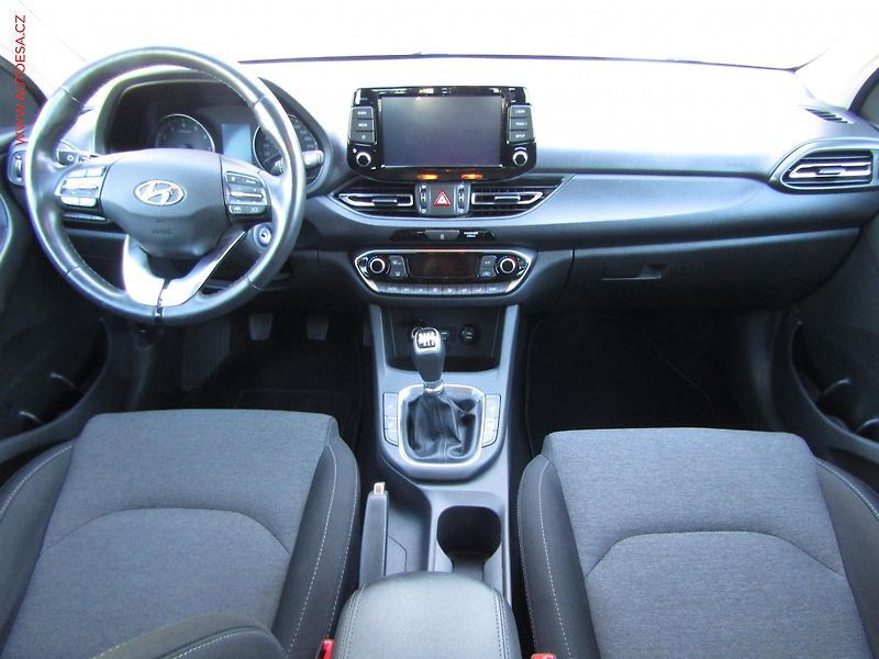Hyundai i30 (2021) 1.0T-GDI, ČR, Smart, LED - fotka 8 z 20