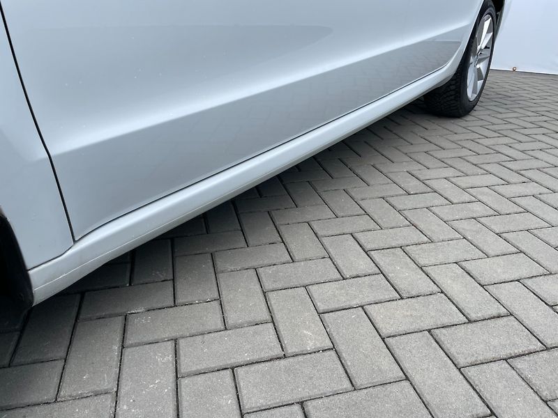 Škoda Superb (2015) 2.0 TDi 103kW! DSG! CZ! - fotka 25 z 27