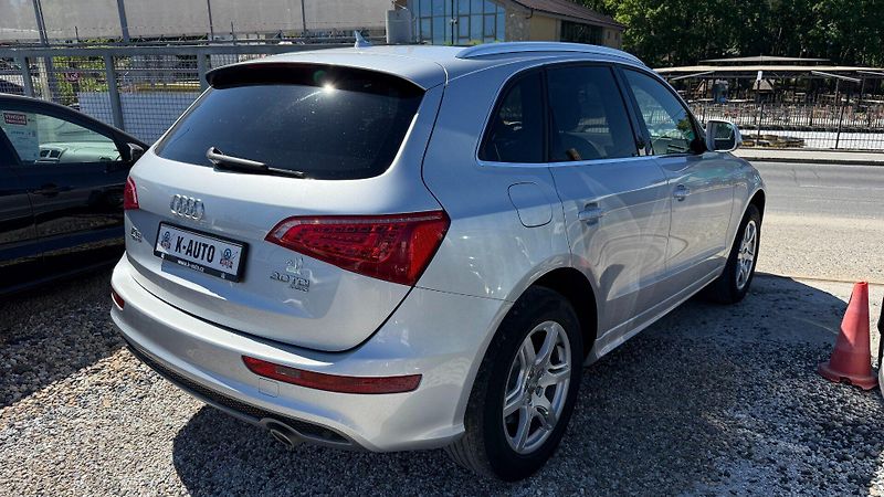 Audi Q5 (2009) 3.0TDI 176kW *A/T*Tažné*Pano* - fotka 4 z 24