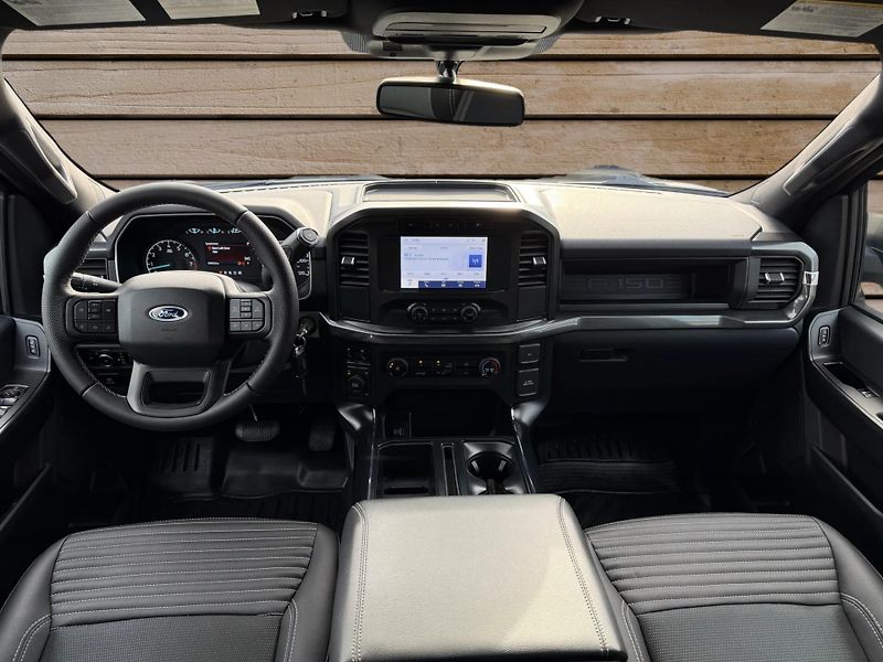 Ford F-150 (2022) +5.0+ROUGH COUNTRY+CERVINI+ - fotka 21 z 21