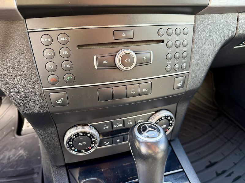 Mercedes-Benz GLK (2011) 220CDI 4Matic 125kW AUTOMAT - fotka 16 z 22