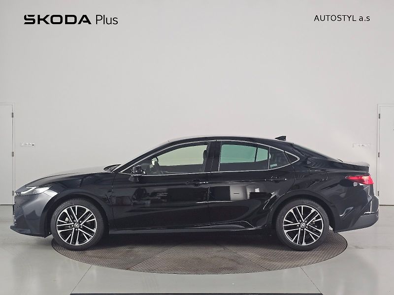 Toyota Camry (2025) 2.5HEV 230k PRESTIGE - fotka 3 z 27