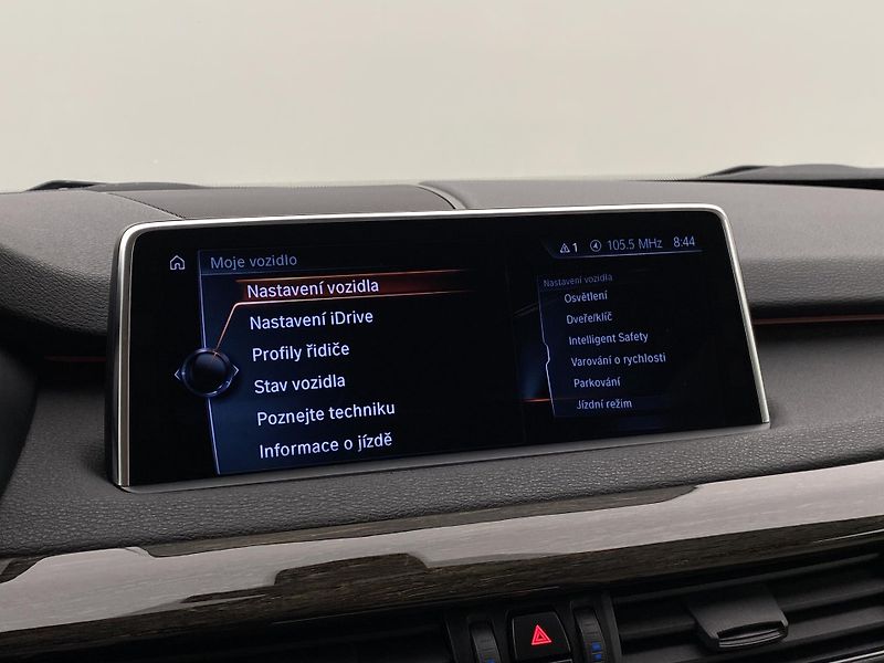 BMW X5 XDRIVE 30d AUT CZ - fotka 39 z 65