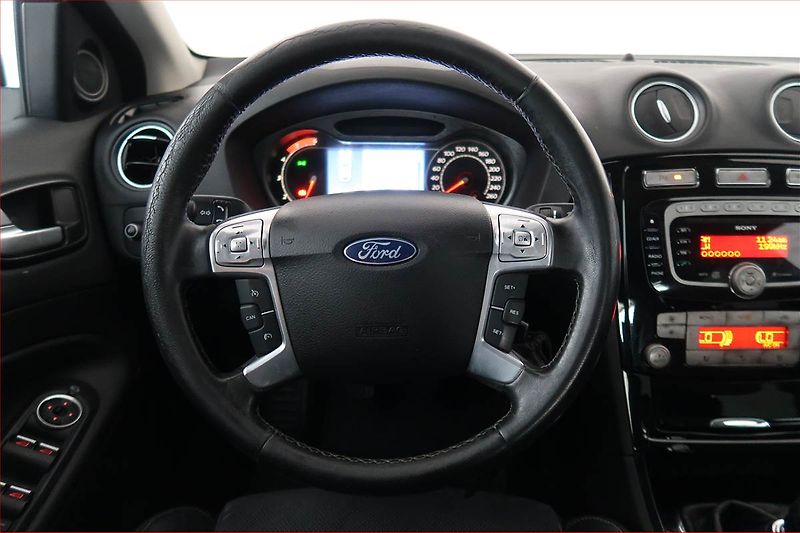 Ford Mondeo (2011) Titanium 2.0 TDCi, po STK - fotka 15 z 15