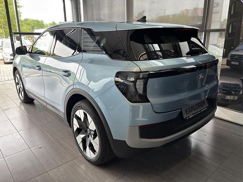 Ford Explorer (2025) Premium, SUV, 77 kWh prodlouže - fotka 4 z 9