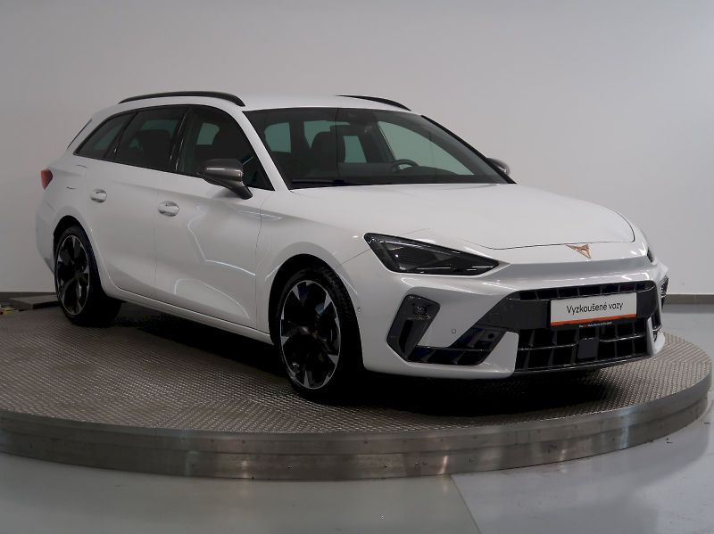 Cupra Leon (2025) ST 1.5 eTSI 110KW DSG - fotka 6 z 43