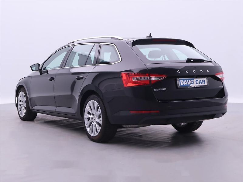 Škoda Superb 2,0 TDi Style 4x4 DSG DPH CZ - fotka 5 z 33