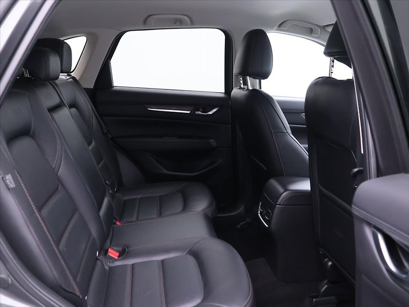 Mazda CX-5 2,5 G194 Aut. AWD Top DPH CZ - fotka 13 z 34